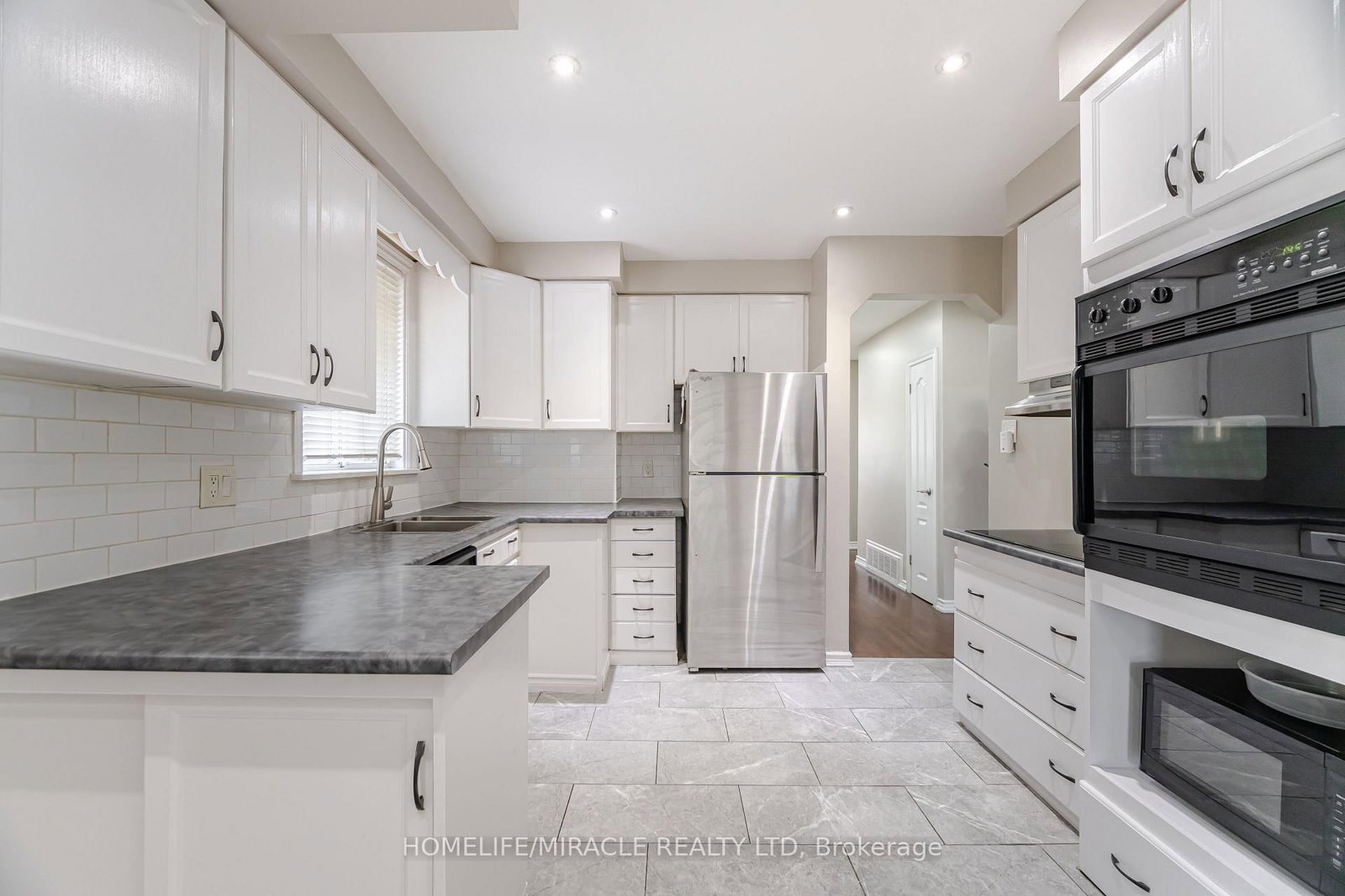41 Bradstock Road • Toronto, ON photo 8