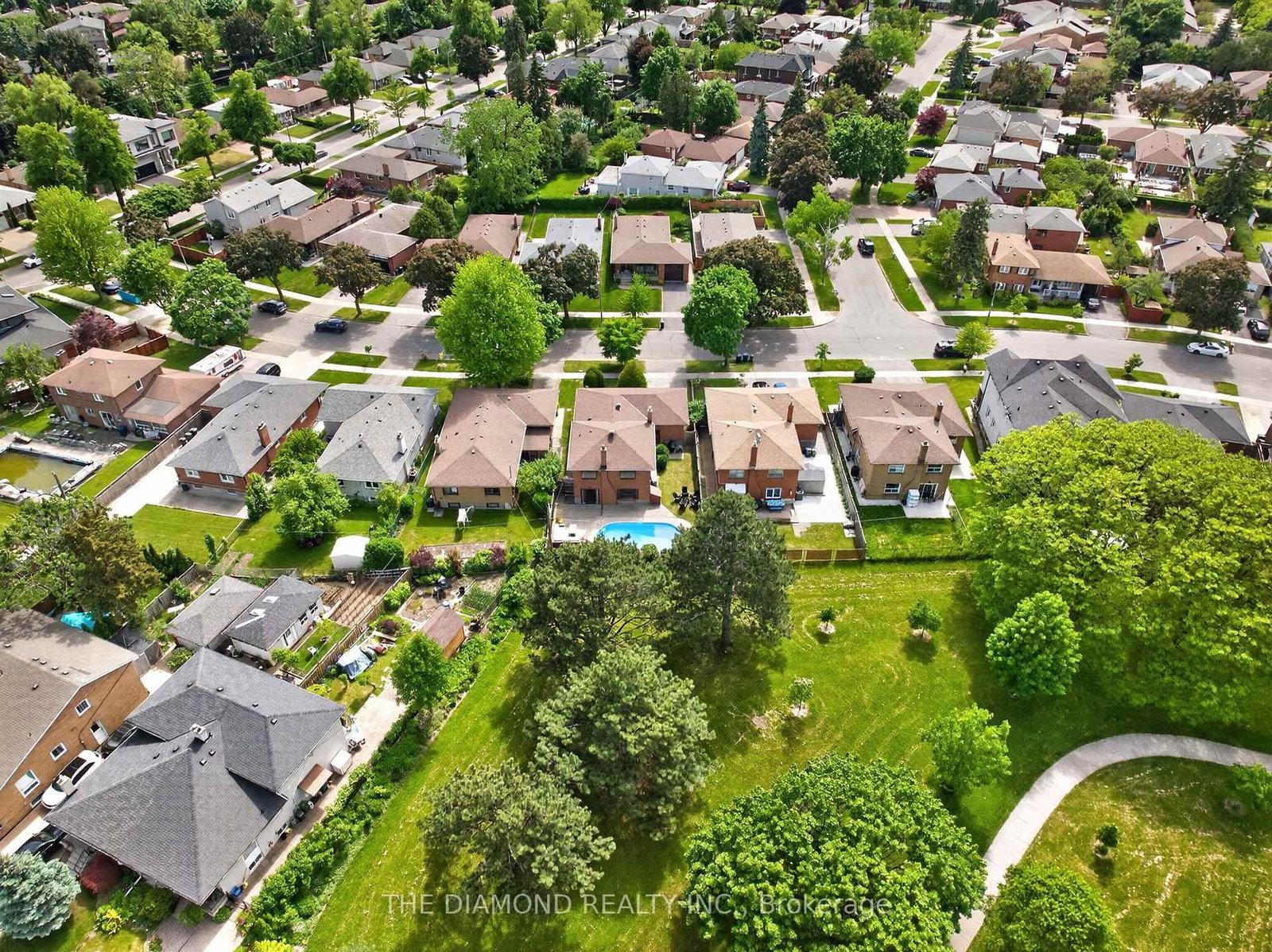 11 Swordbill Drive • Toronto, ON photo 44