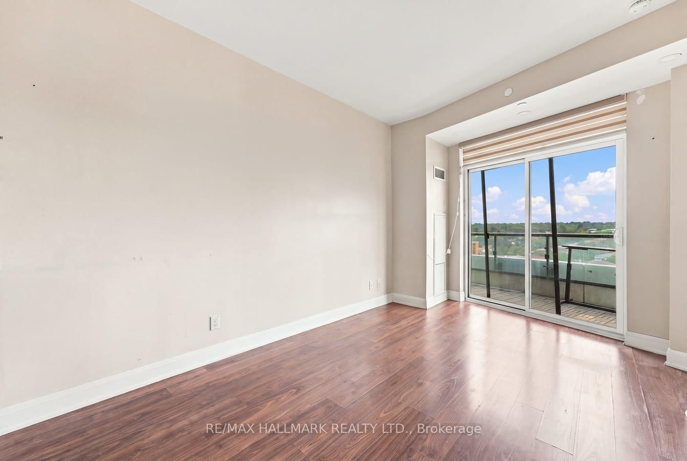 25 Fontenay Court • #905 • Toronto, ON photo 11