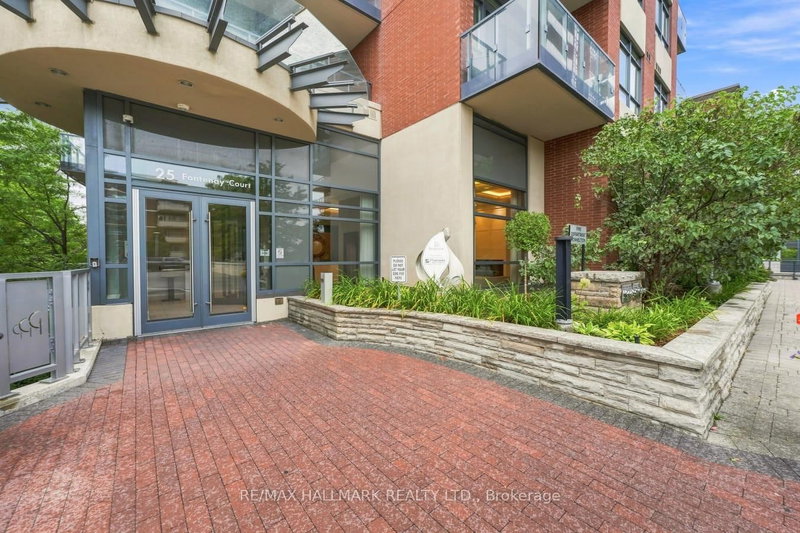 905 - 25 Fontenay Court