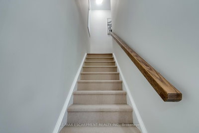 393 Grantham Oakville,ON L6H 7E3 — Photo 24