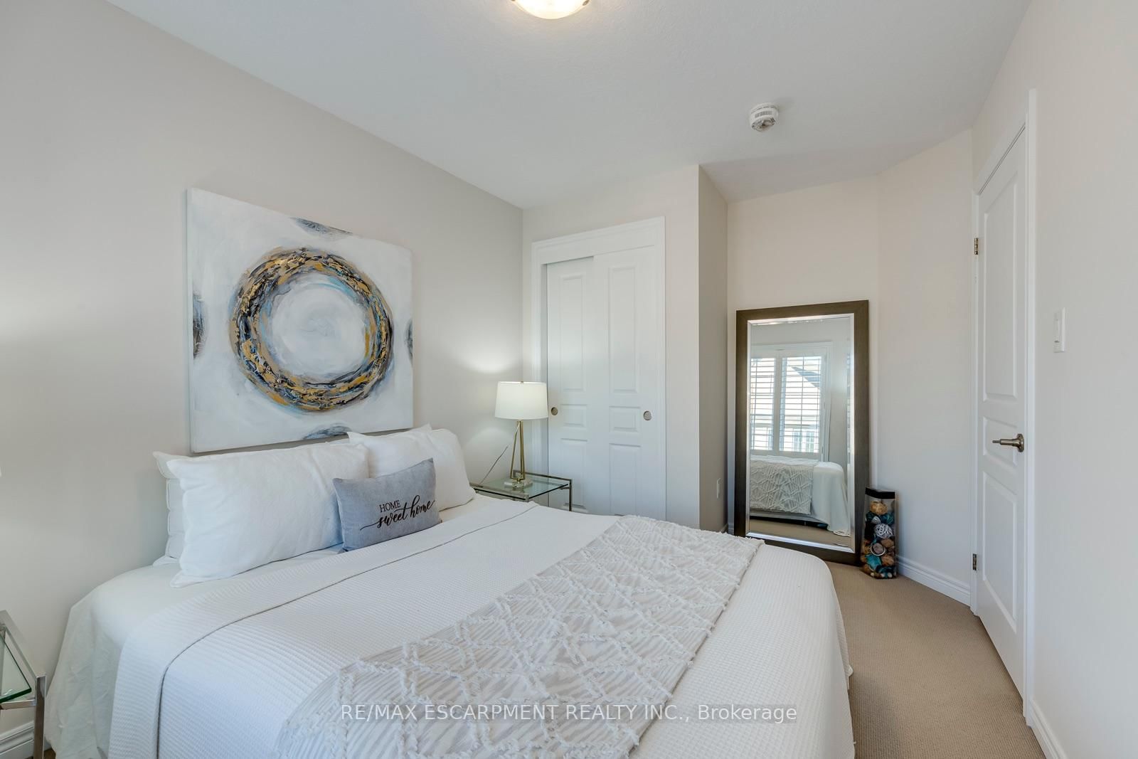 393 Grantham Common • Oakville, ON photo 33