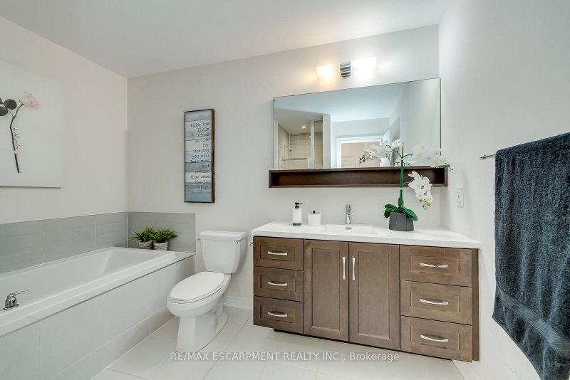393 Grantham Oakville,ON L6H 7E3 — Photo 34