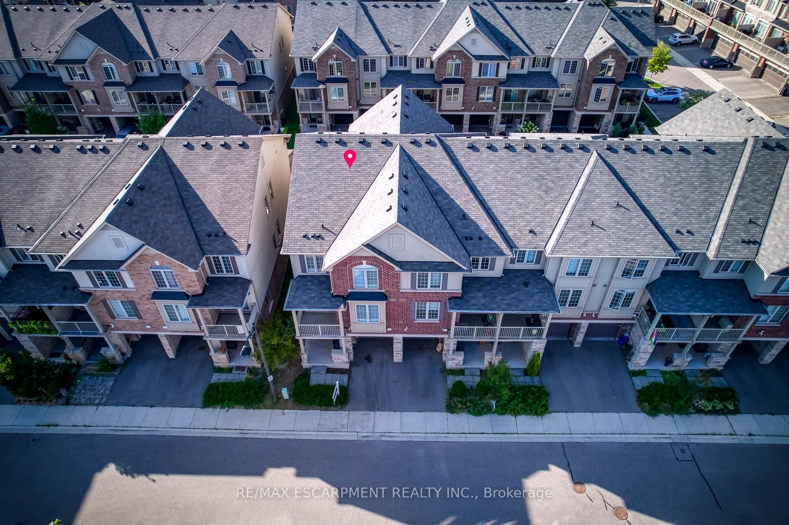 393 Grantham Common • Oakville, ON photo 39