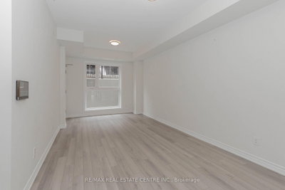 349 Wheat Boom Oakville,ON L6H 7X5 — Photo 15