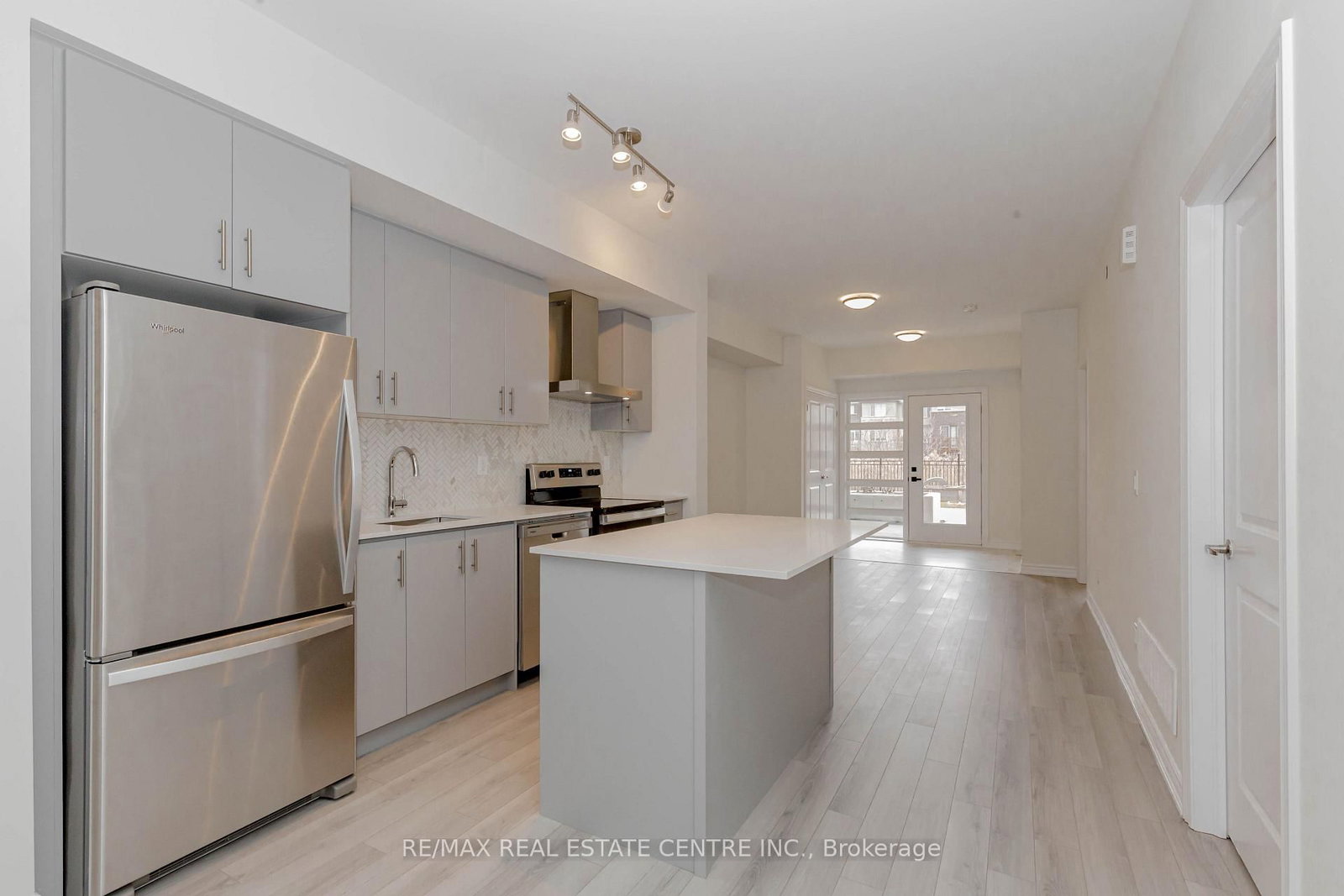 349 Wheat Boom Drive • #121 • Oakville, ON photo 17