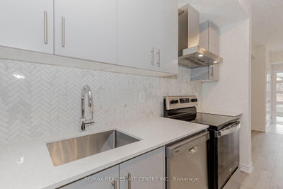 349 Wheat Boom Oakville,ON L6H 7X5 — Photo 19