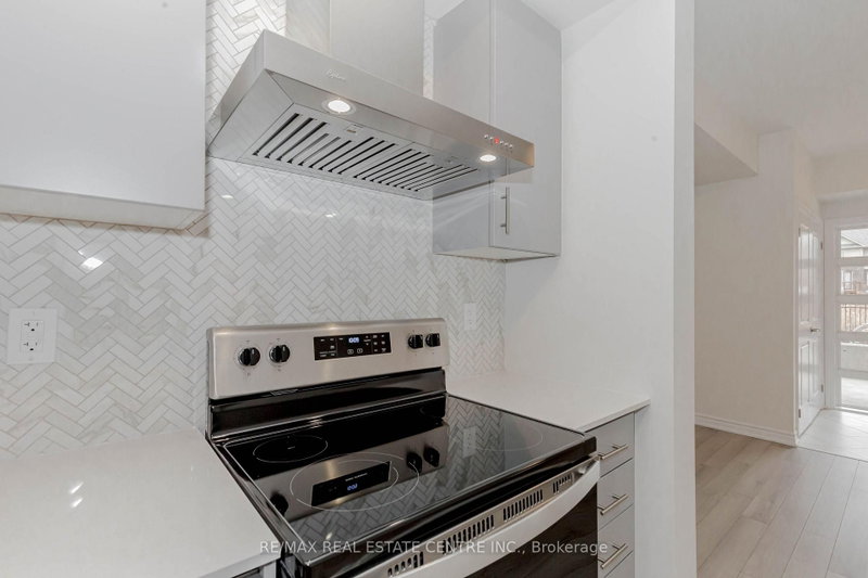 349 Wheat Boom Oakville,ON L6H 7X5 — Photo 21