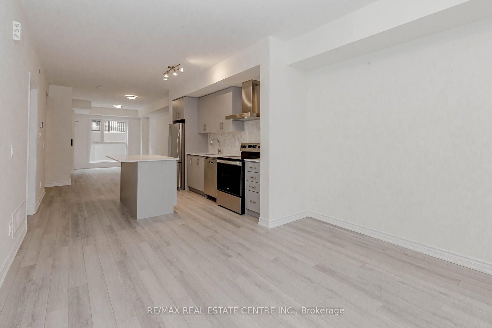 349 Wheat Boom Drive • #121 • Oakville, ON photo 32