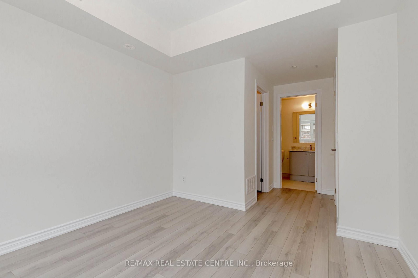 349 Wheat Boom Drive • #121 • Oakville, ON photo 36