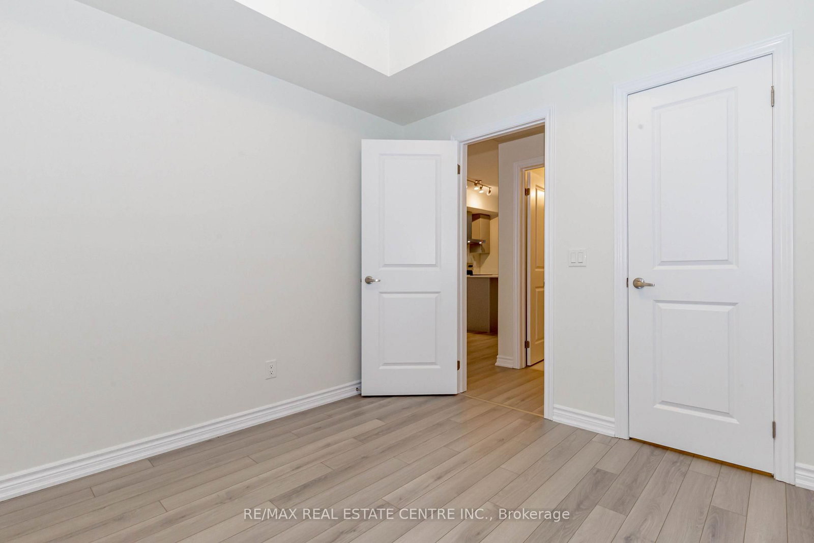 349 Wheat Boom Drive • #121 • Oakville, ON photo 43
