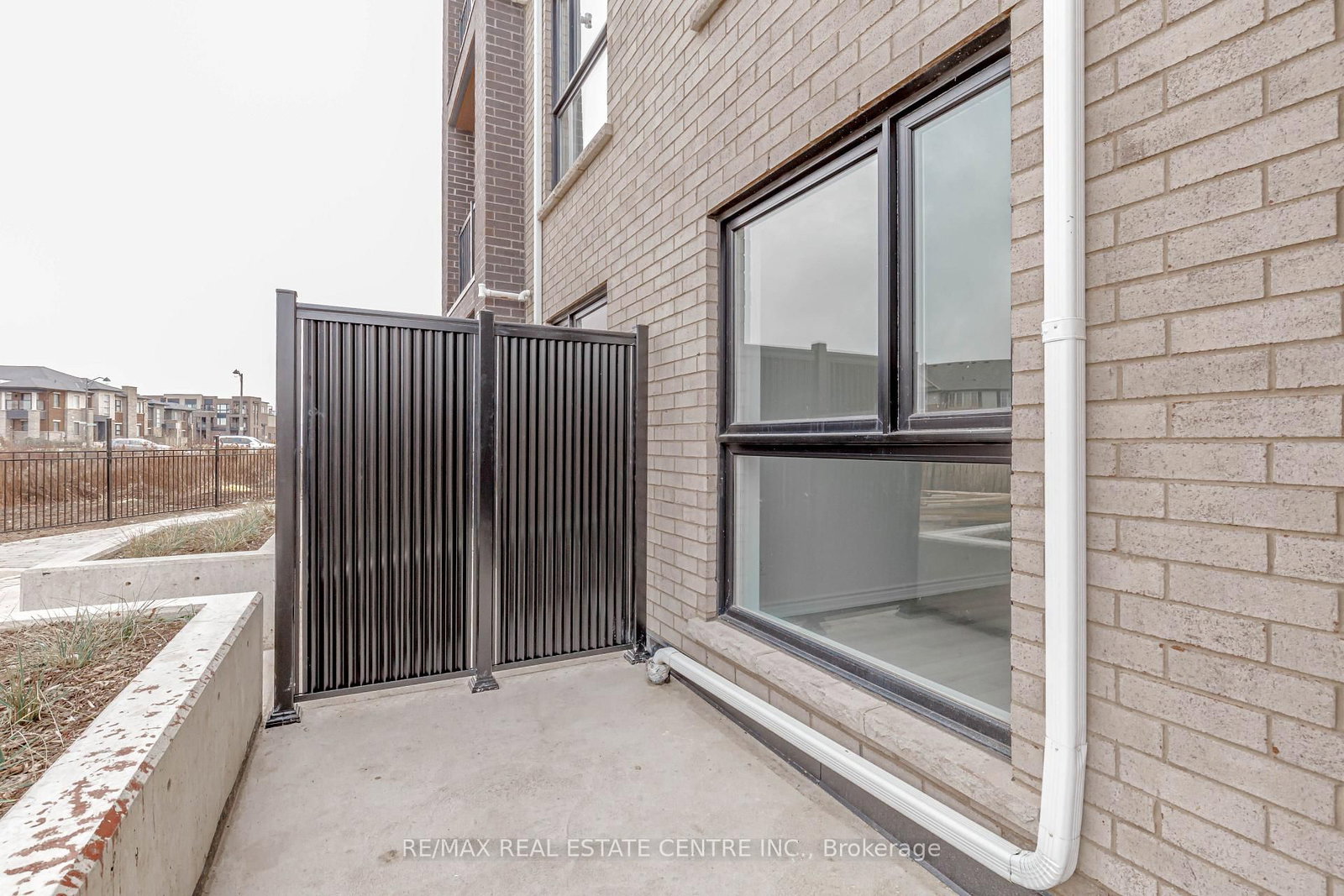349 Wheat Boom Drive • #121 • Oakville, ON photo 6