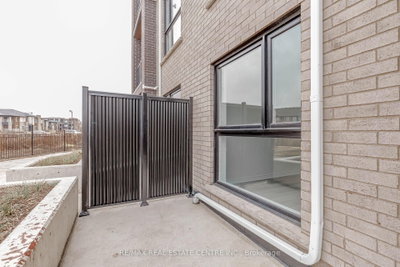 349 Wheat Boom Drive • #121 • Oakville, ON photo 6