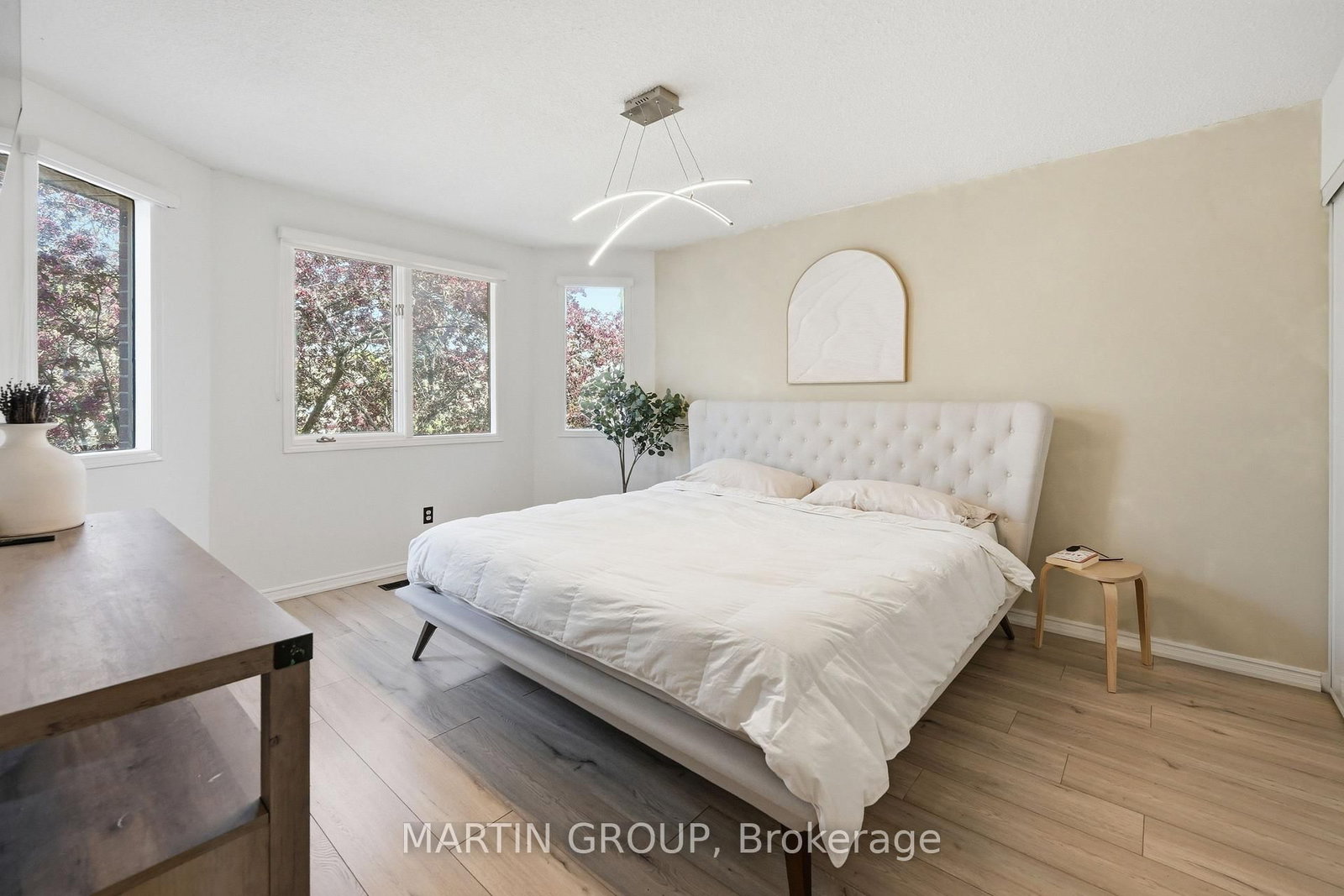 376 Carrier Lane • Oakville, ON photo 40