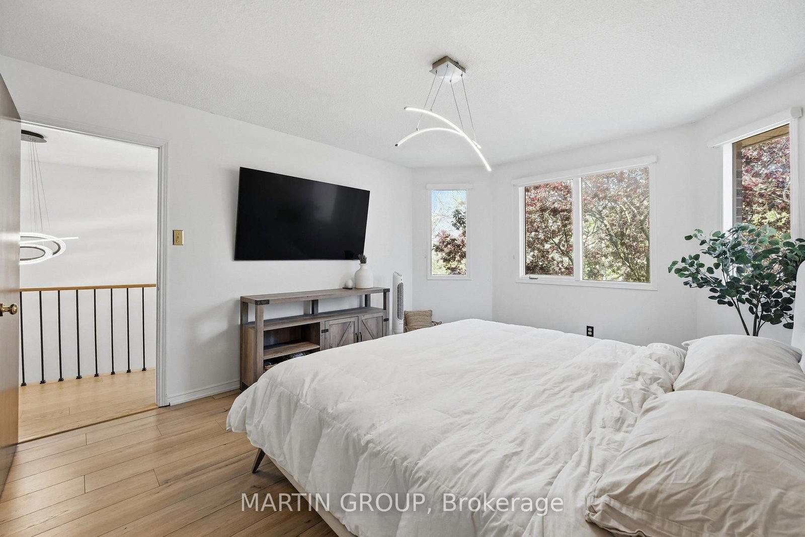 376 Carrier Lane • Oakville, ON photo 41