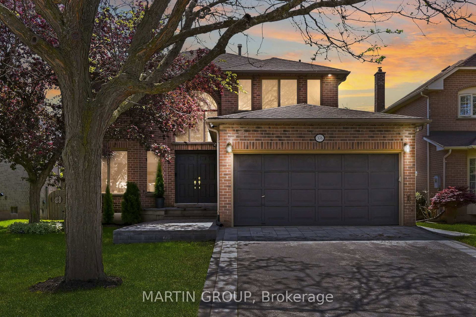 376 Carrier Lane • Oakville, ON photo 47