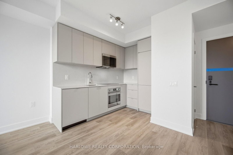 511 - 2088 James Street