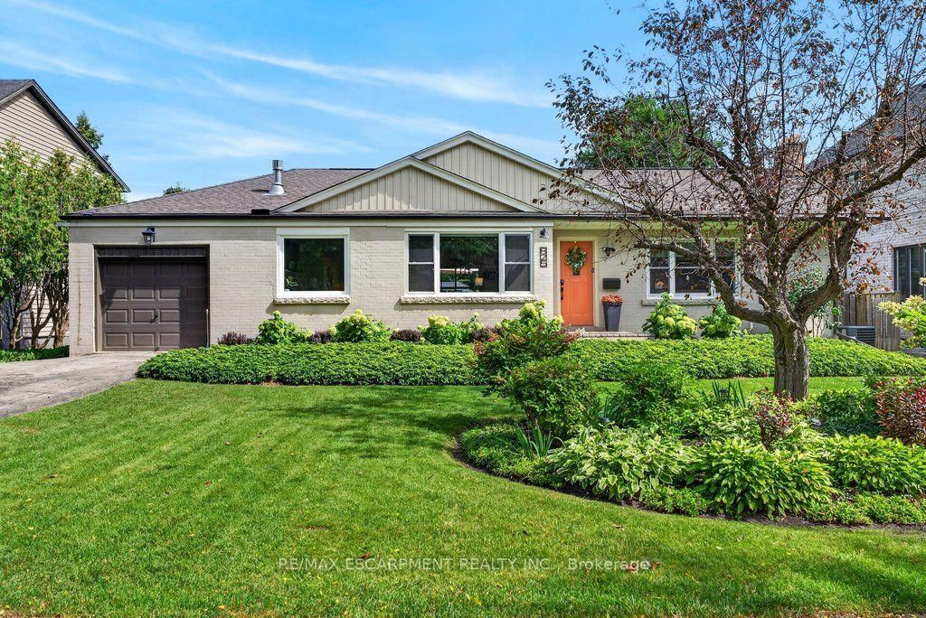 825 King Road • Burlington, ON photo 1