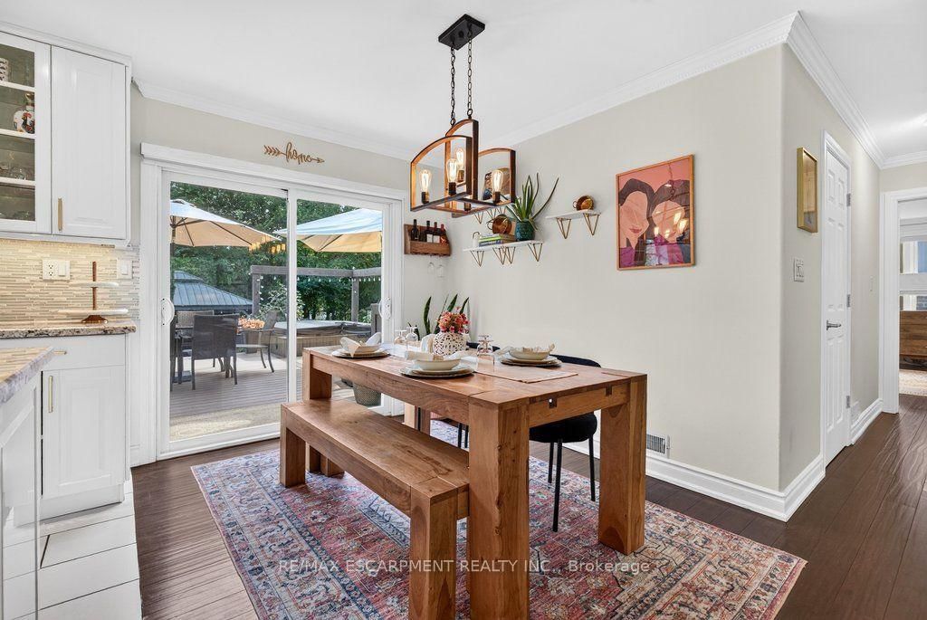 825 King Road • Burlington, ON photo 11