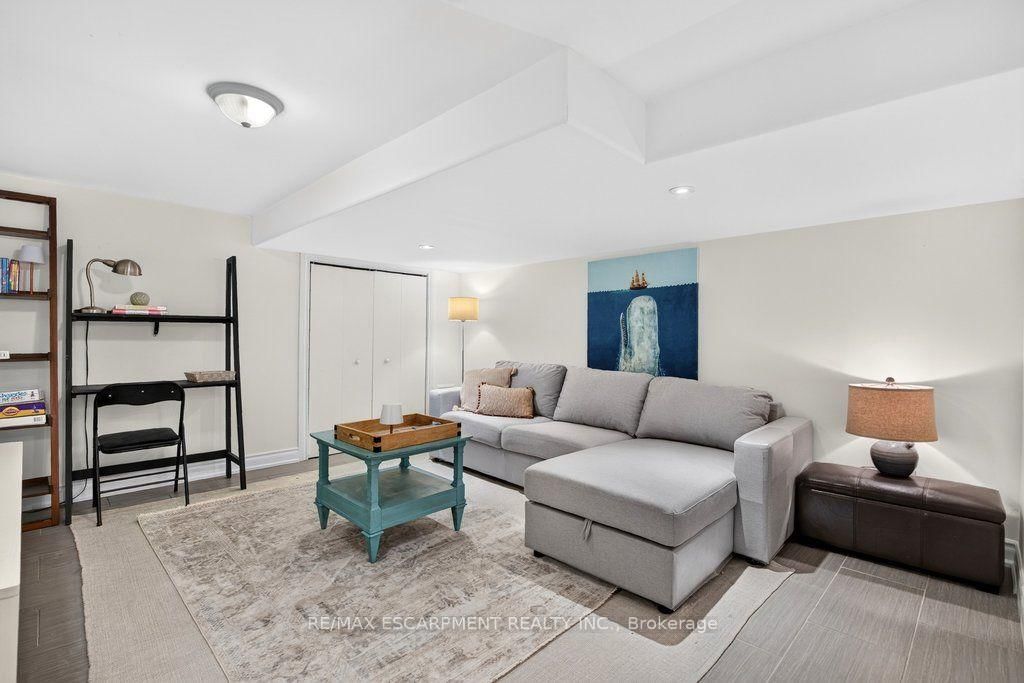 825 King Road • Burlington, ON photo 27