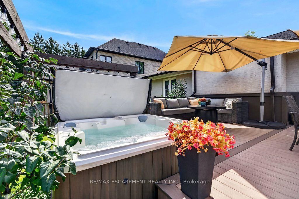 825 King Road • Burlington, ON photo 43