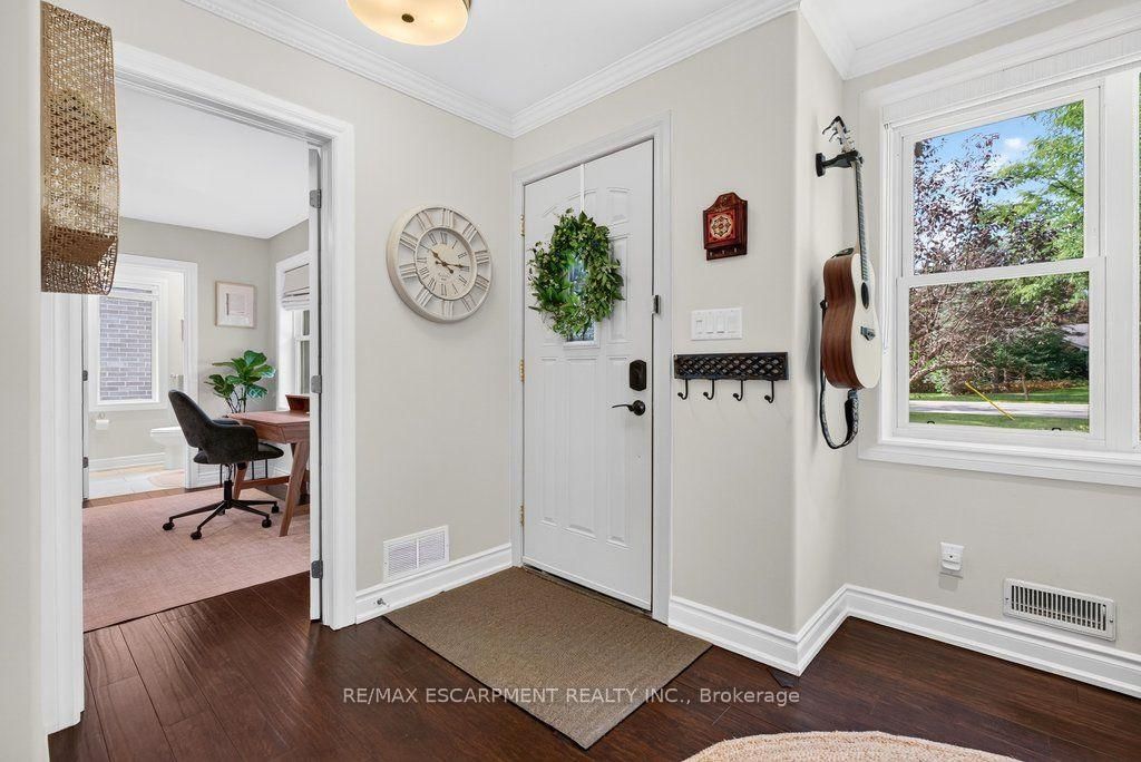 825 King Road • Burlington, ON photo 5