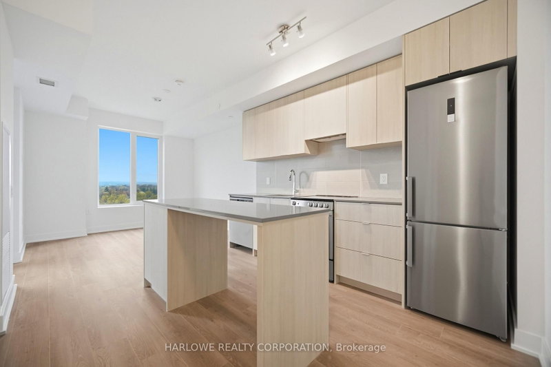 1002 - 2088 James Street