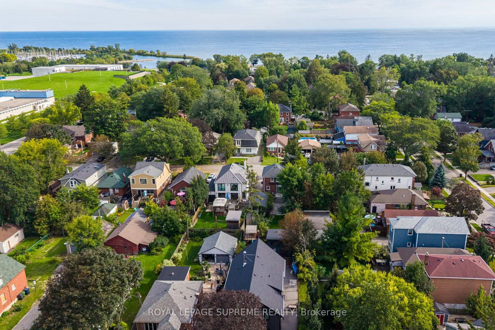 16 City Road • Toronto, ON photo 36
