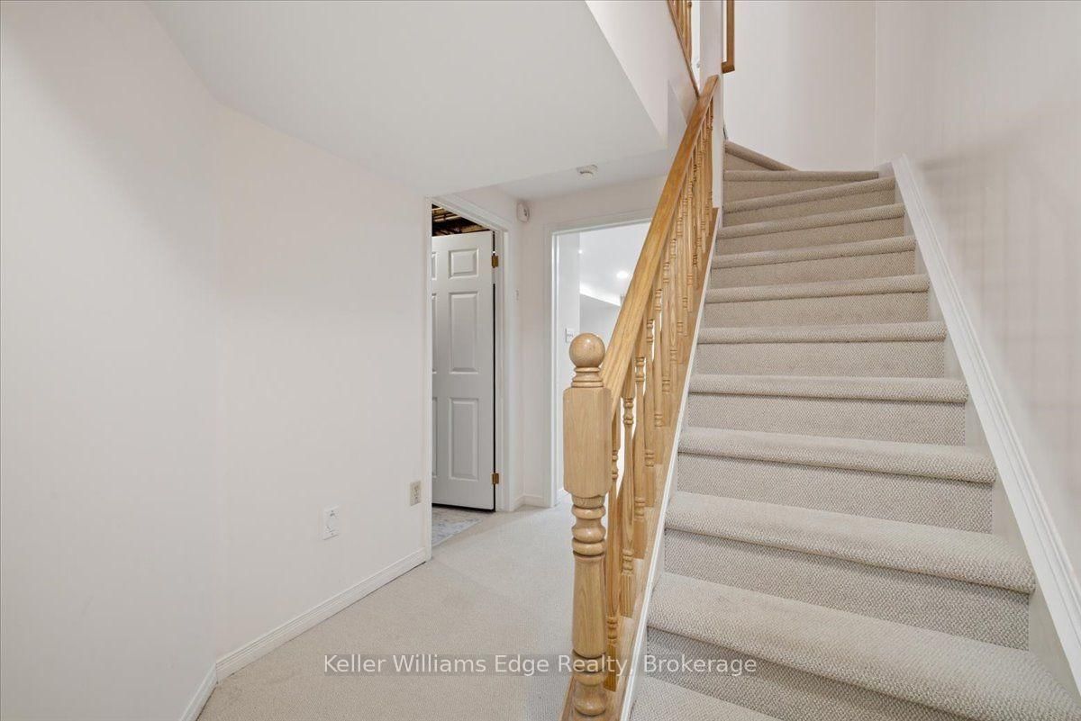 2025 CLEAVER Avenue • #20 • Burlington, ON photo 35