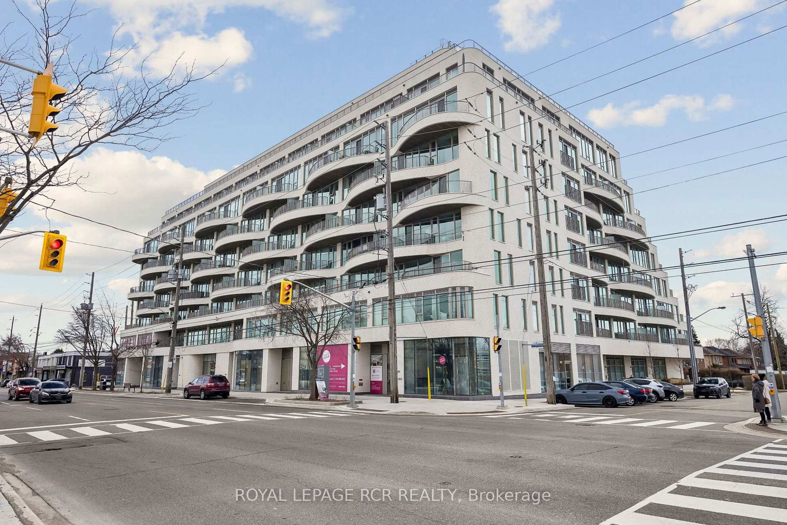 689 The Queensway • #321 • Toronto, ON photo 27