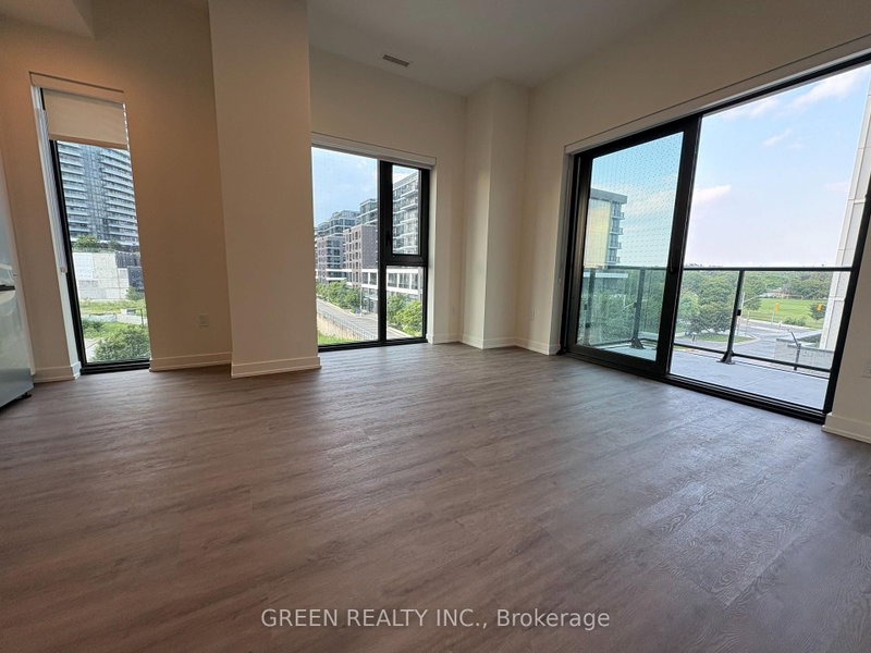 1007 - 25 Gibbs Road