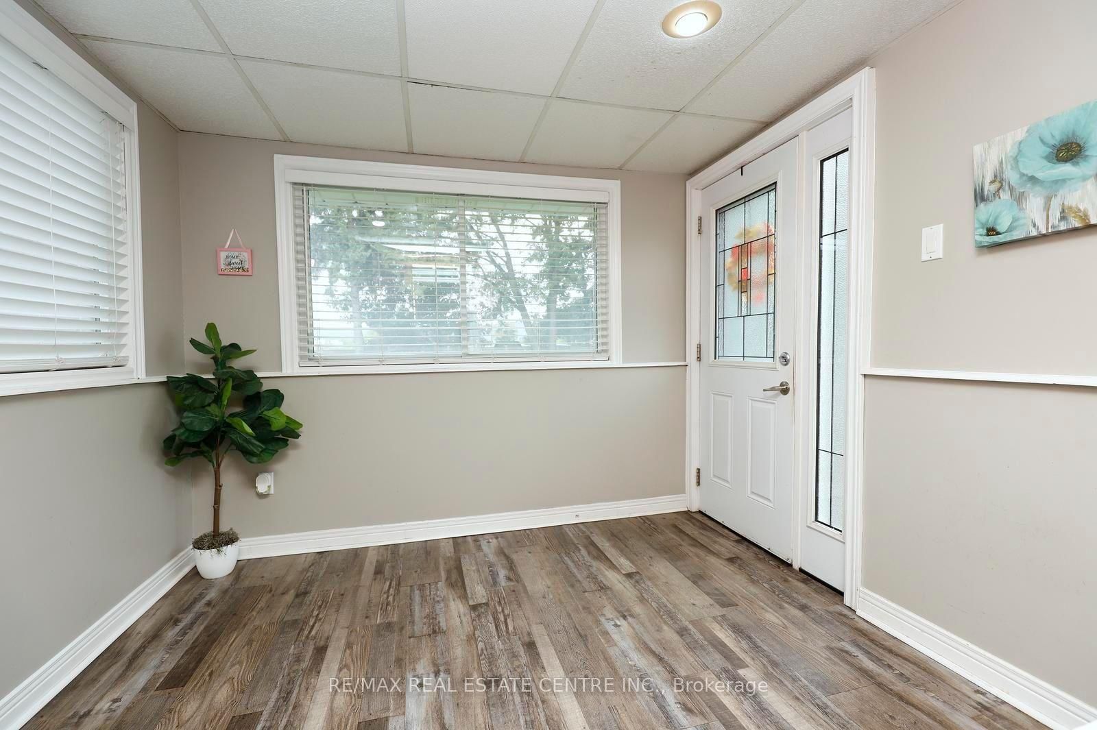 354 Martin Street SE • Milton, ON photo 14