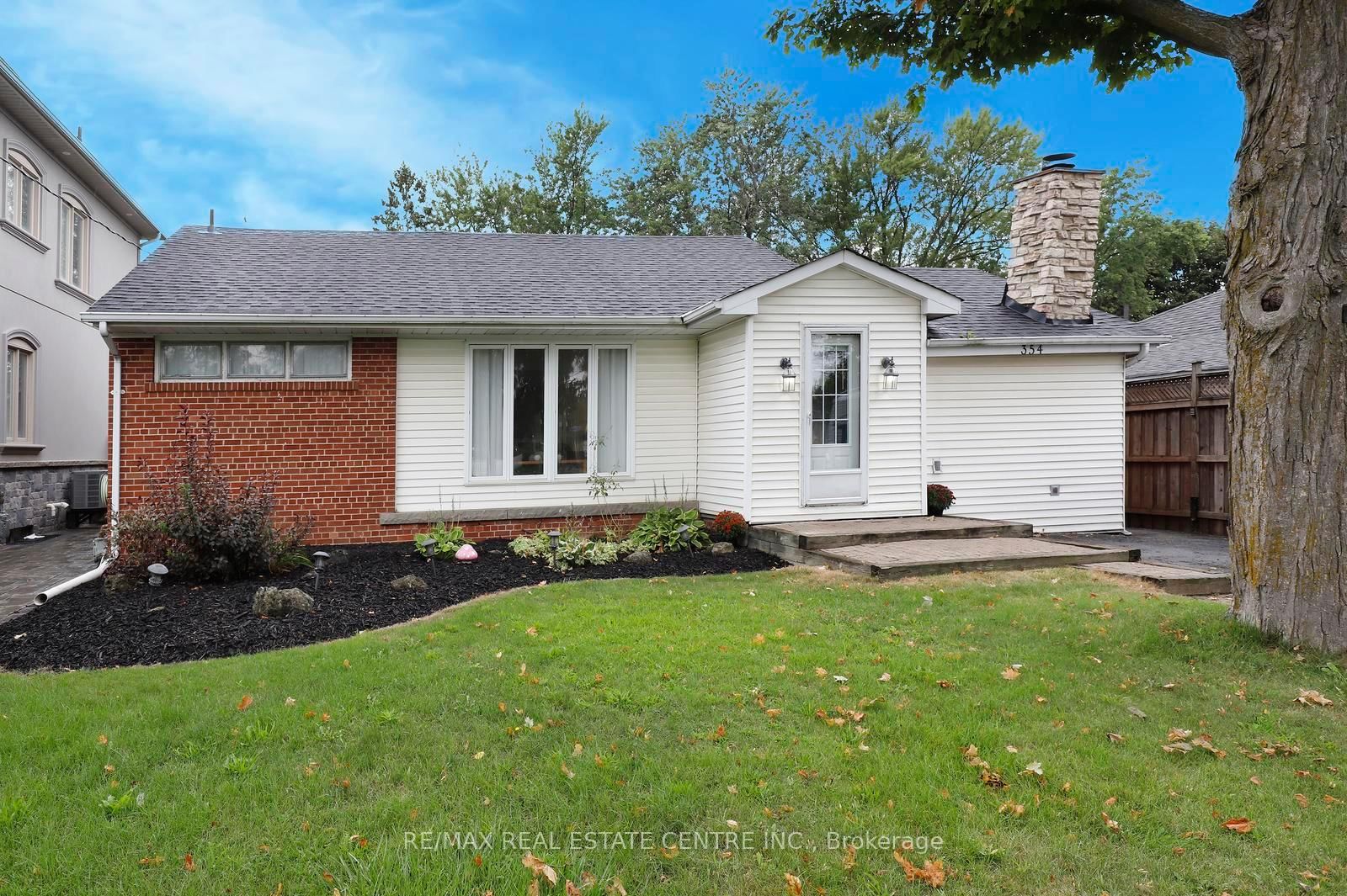 354 Martin Street SE • Milton, ON photo 2