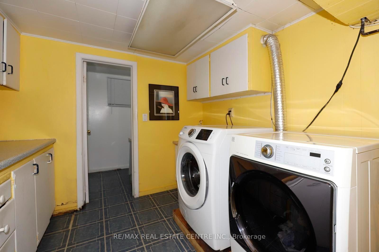 354 Martin Street SE • Milton, ON photo 22