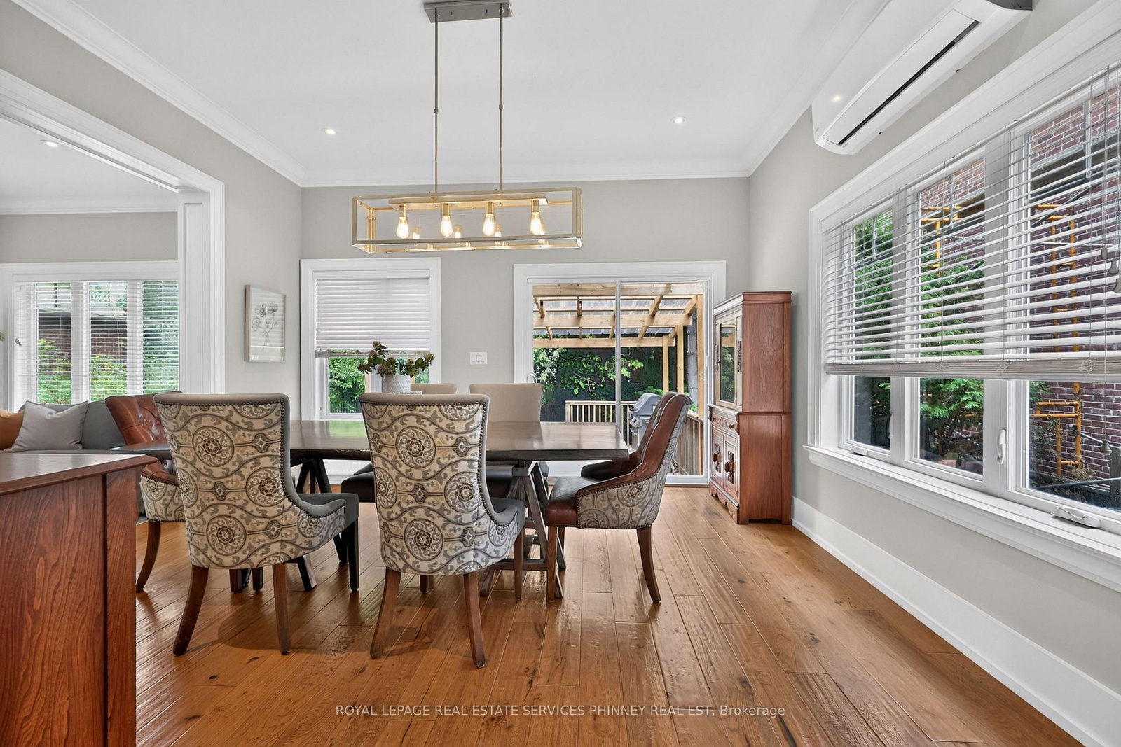 21 Cumberland Drive • Mississauga, ON photo 14