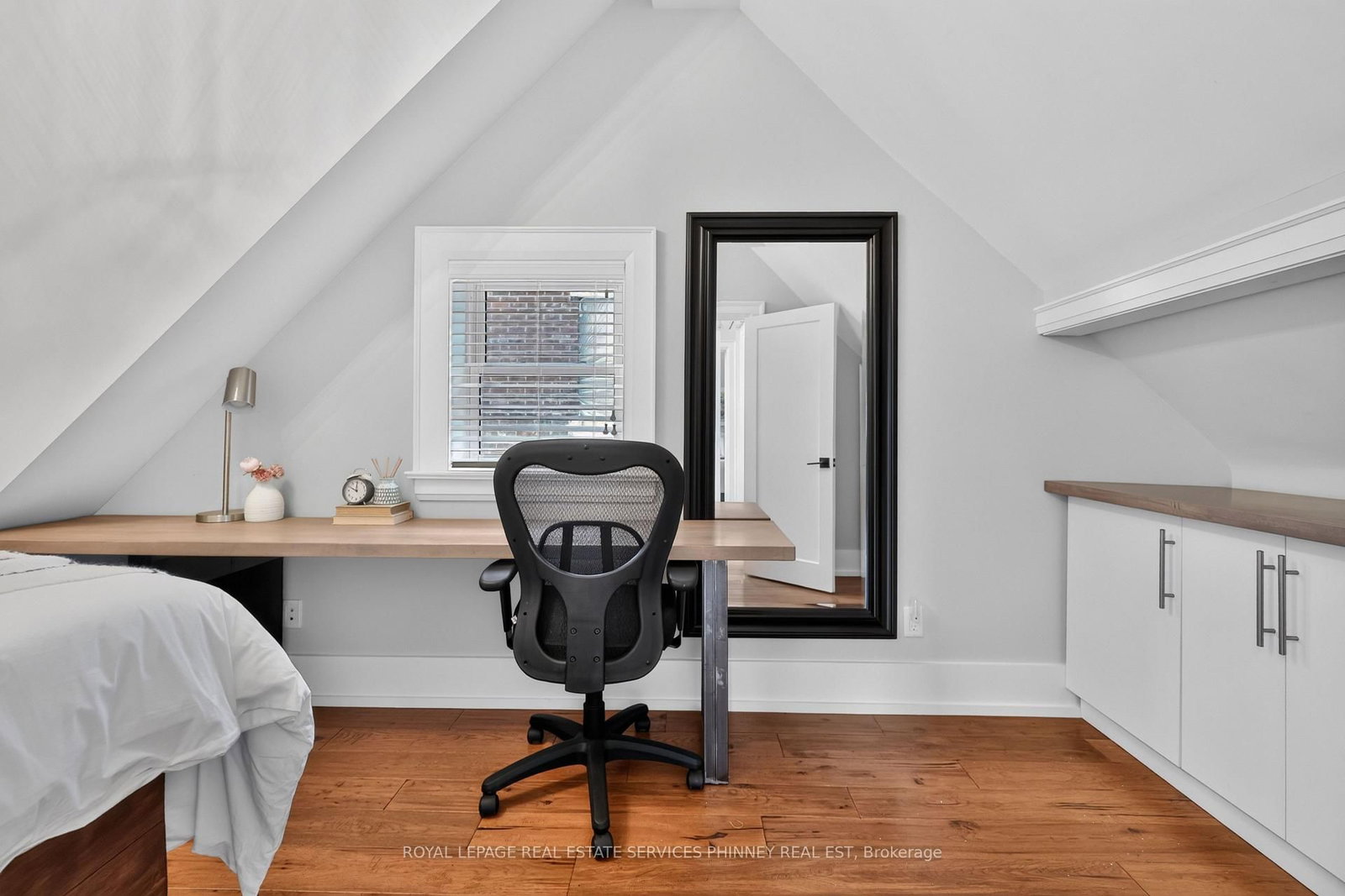 21 Cumberland Drive • Mississauga, ON photo 28