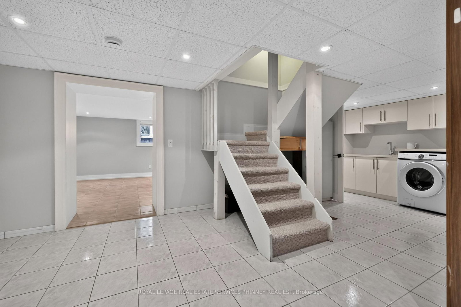 21 Cumberland Drive • Mississauga, ON photo 32