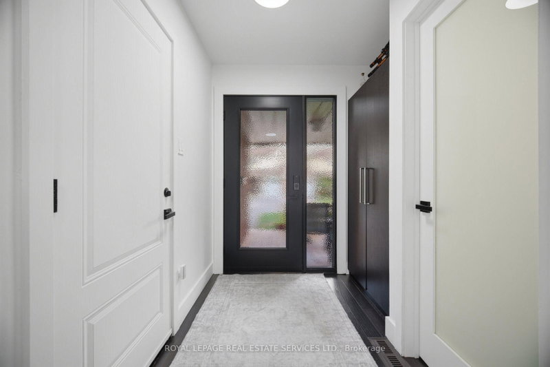 536 Sheraton Rd photo 4