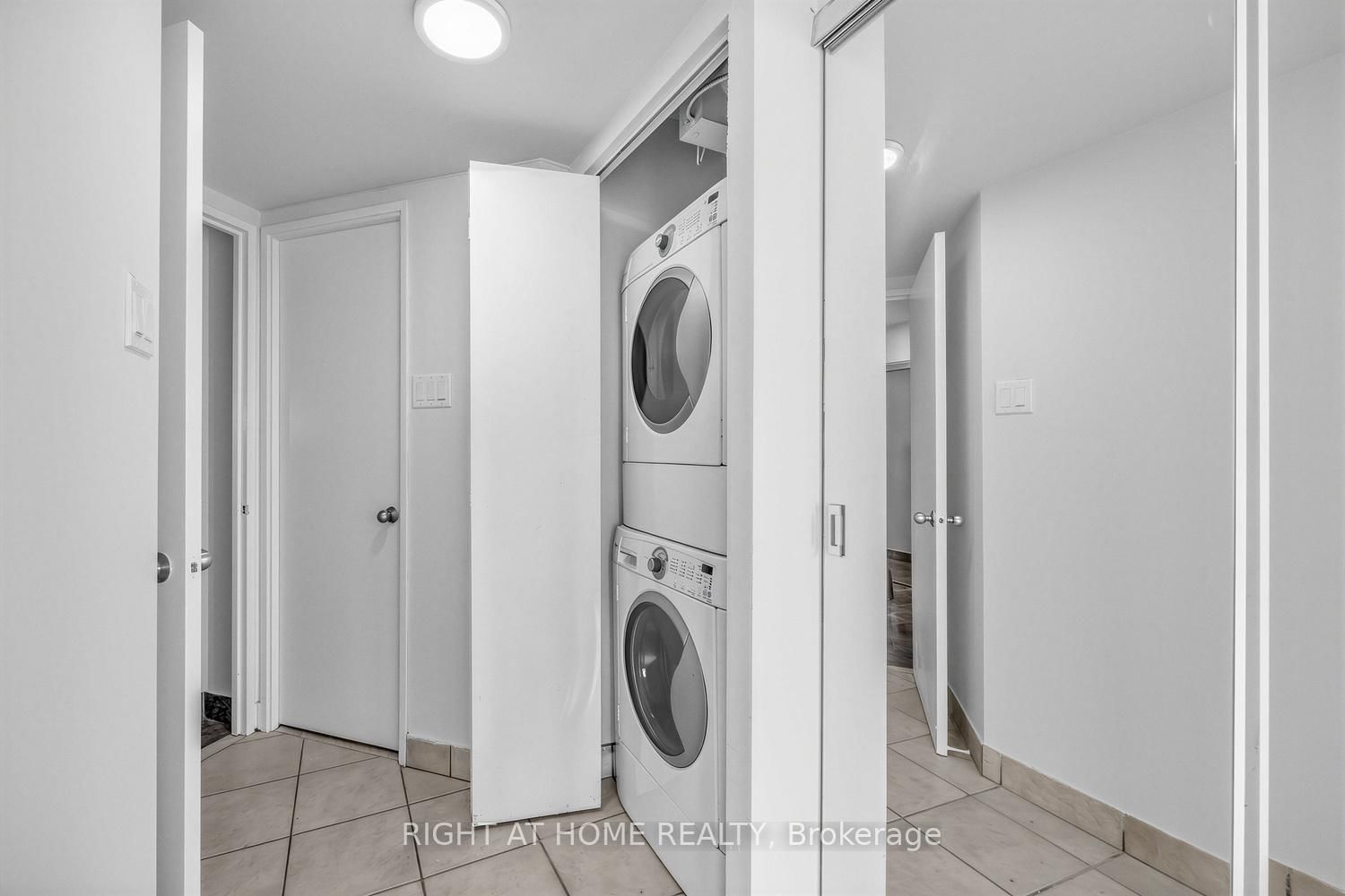 41 Markbrook Lane • #1711 • Toronto, ON photo 26