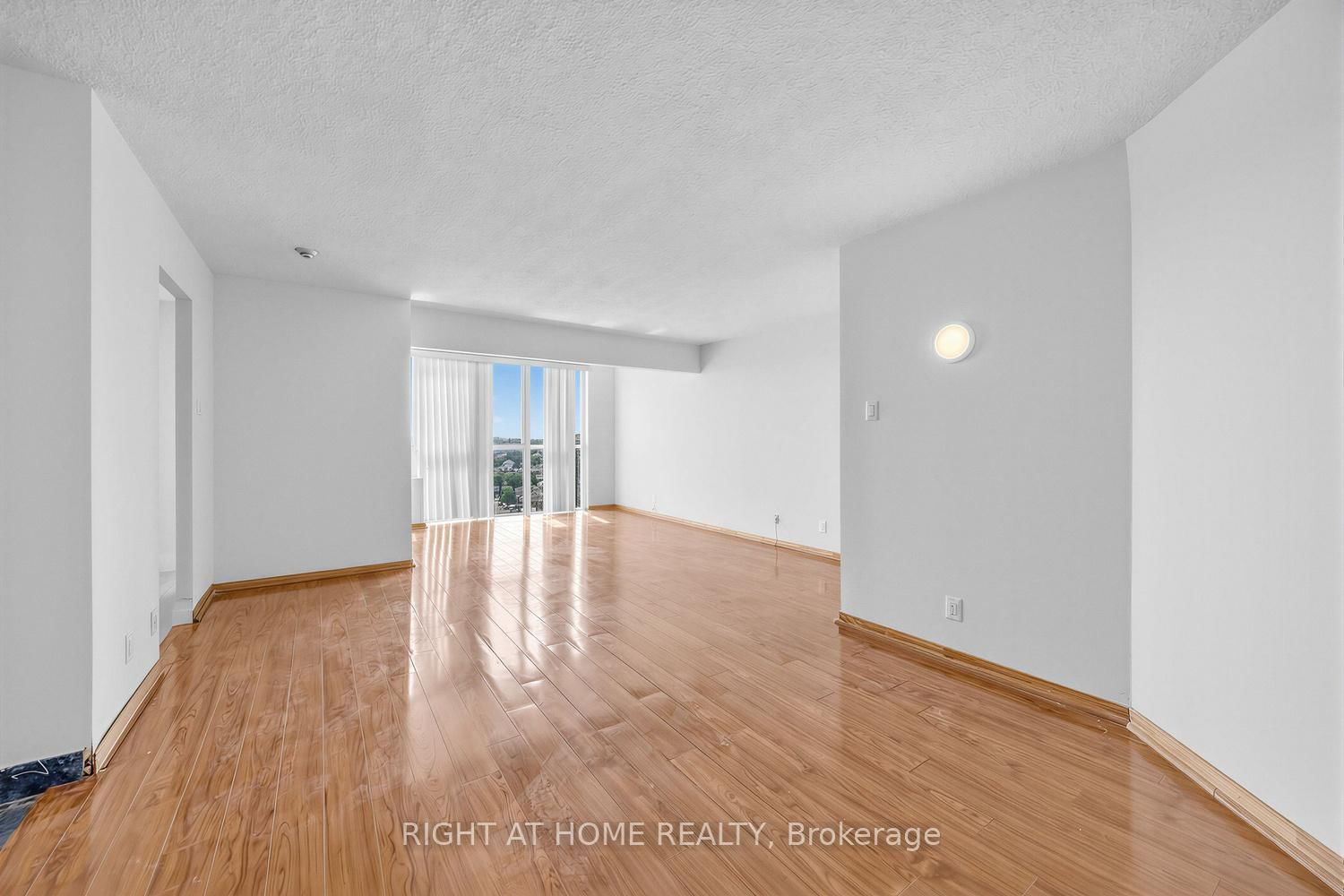 41 Markbrook Lane • #1711 • Toronto, ON photo 5