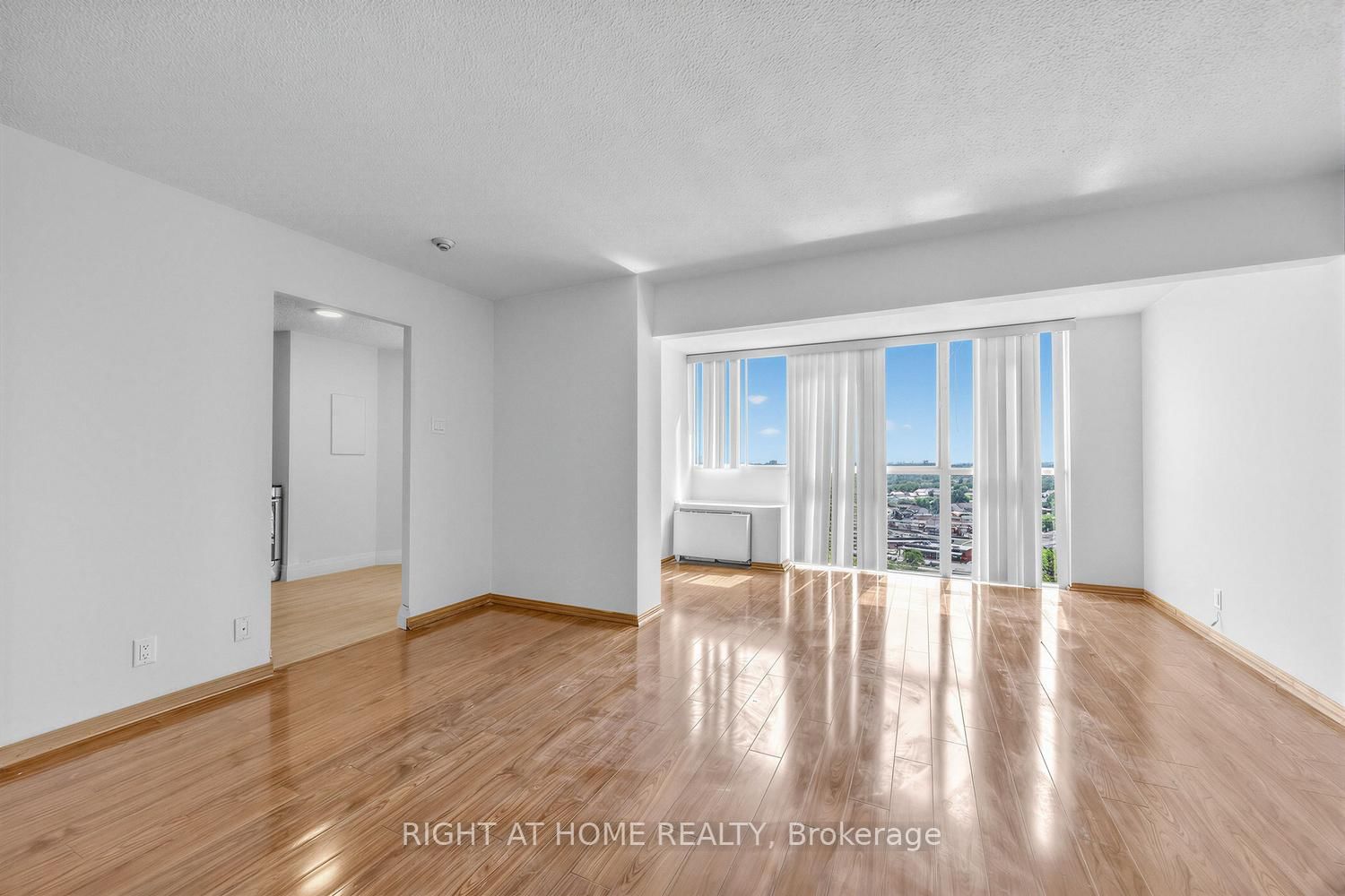 41 Markbrook Lane • #1711 • Toronto, ON photo 6