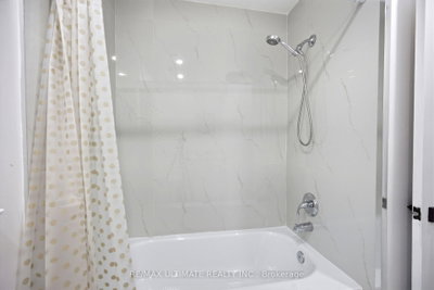 Detached House for lease at 355 Culford Road, Toronto, Ontario, M6L 2V8 - Maple Leaf - MLS: W13766696