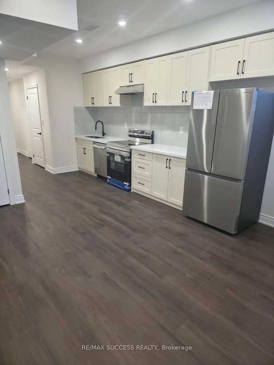 1407 Hearns Milton,ON L9E 0G6 — Photo 3