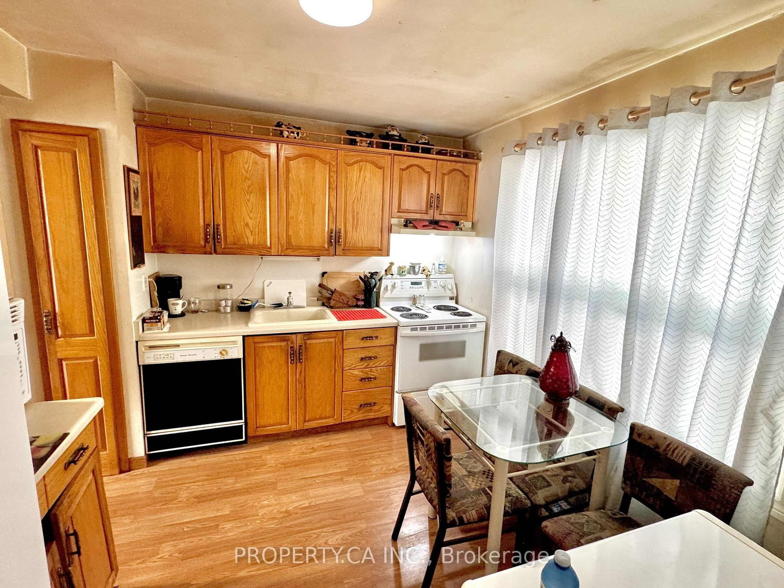 296 Wilson Drive • Milton, ON photo 6