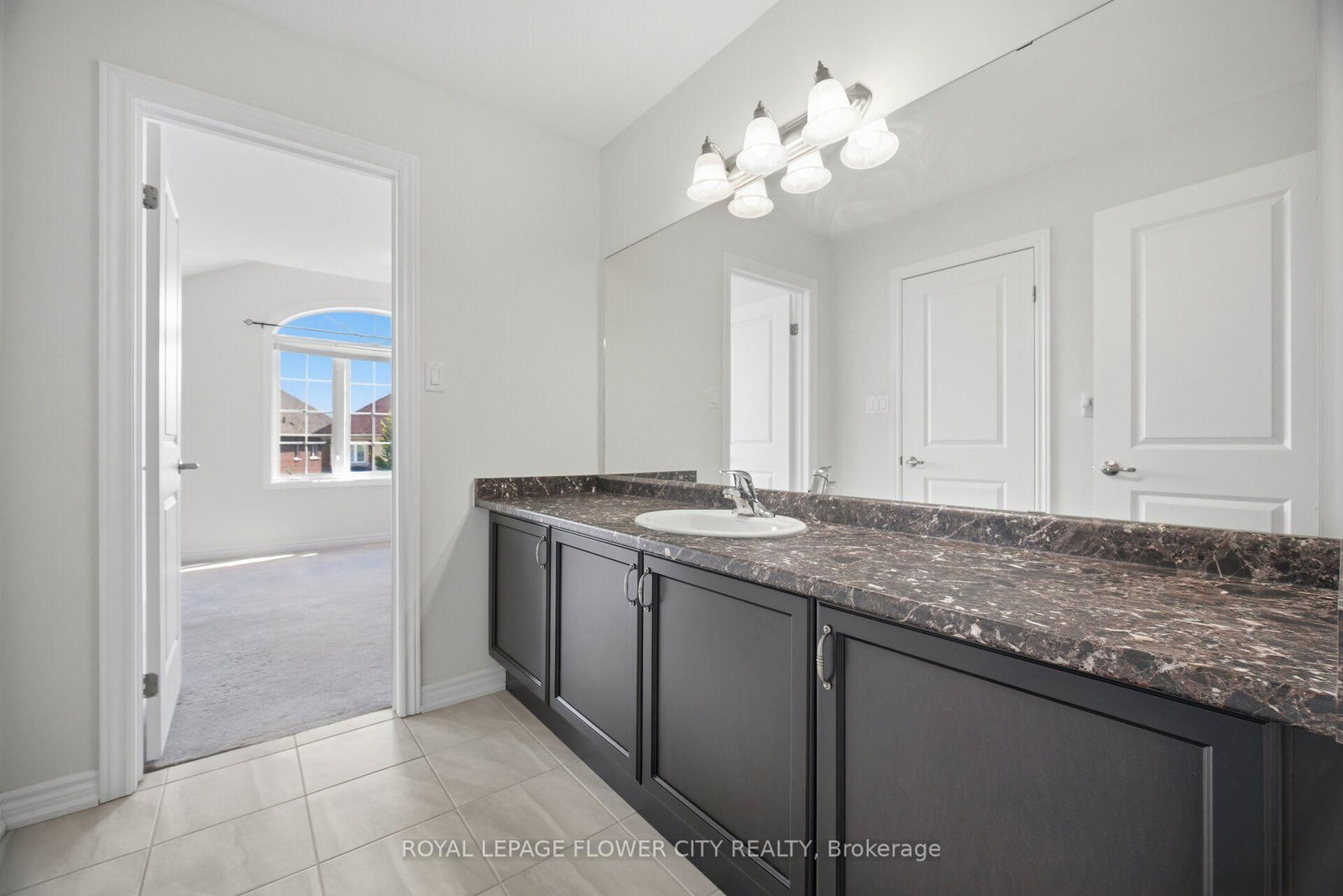 18 Malpass Brampton,ON L7A 4P8 — Photo 39