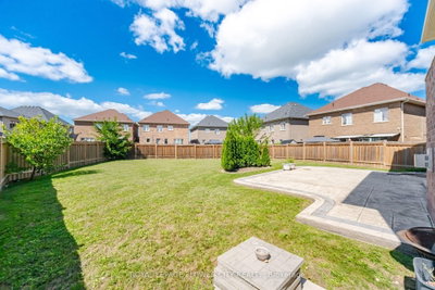 18 Malpass Brampton,ON L7A 4P8 — Photo 47