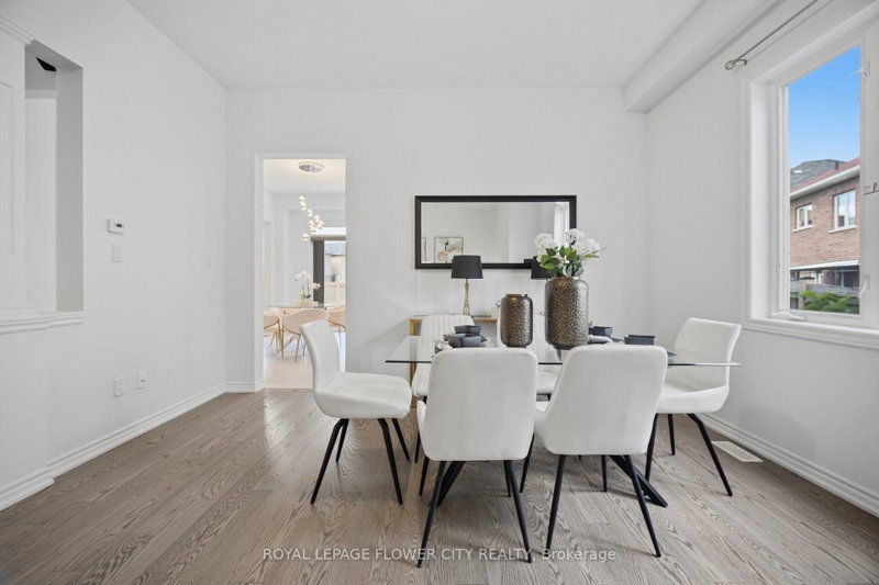 18 Malpass Brampton,ON L7A 4P8 — Photo 9