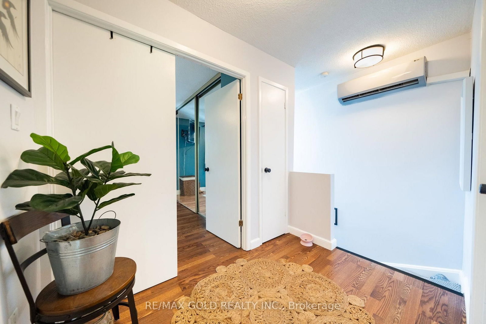 6540 FALCONER Drive • #45 • Mississauga, ON photo 13