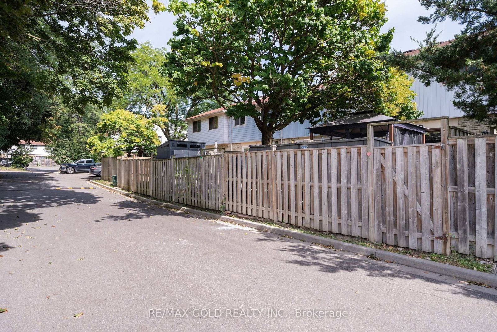 6540 FALCONER Drive • #45 • Mississauga, ON photo 37