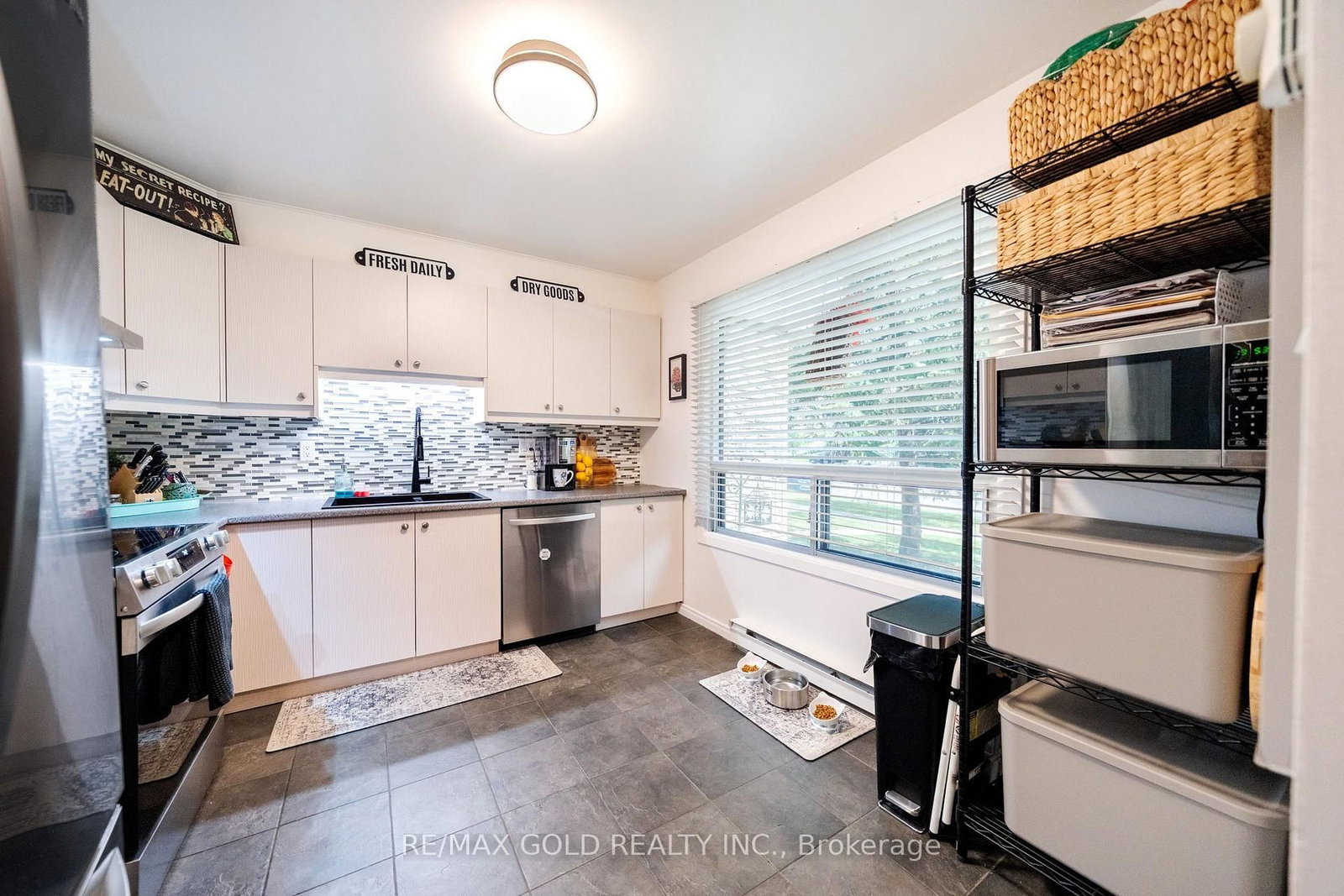 6540 FALCONER Drive • #45 • Mississauga, ON photo 4
